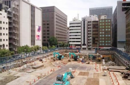 京橋森トラストタワー地下基礎工事の写真1